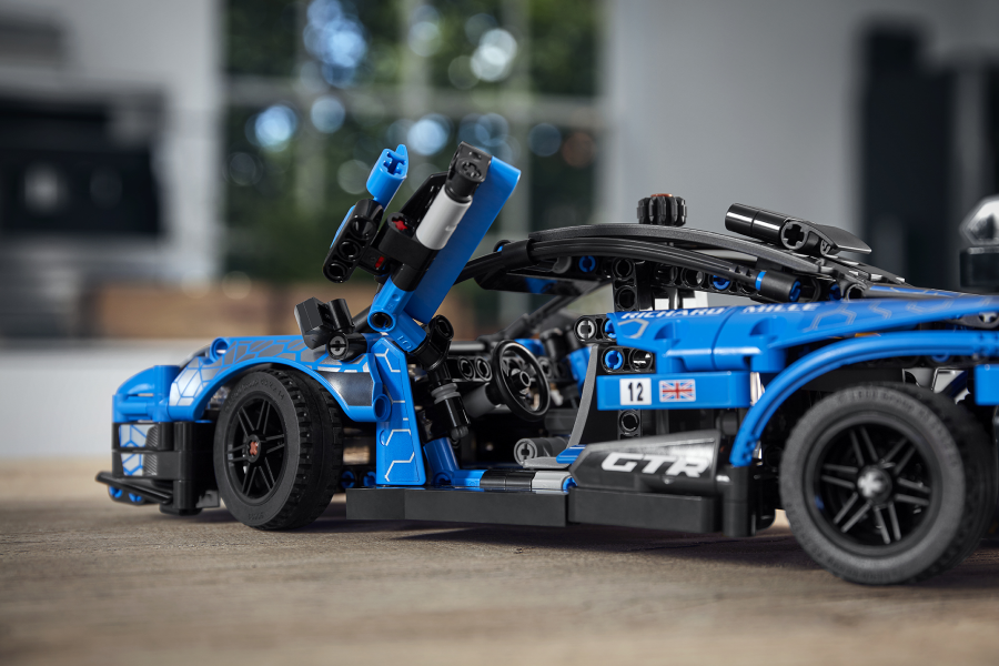 LEGO® Technic - McLaren Senna GTR